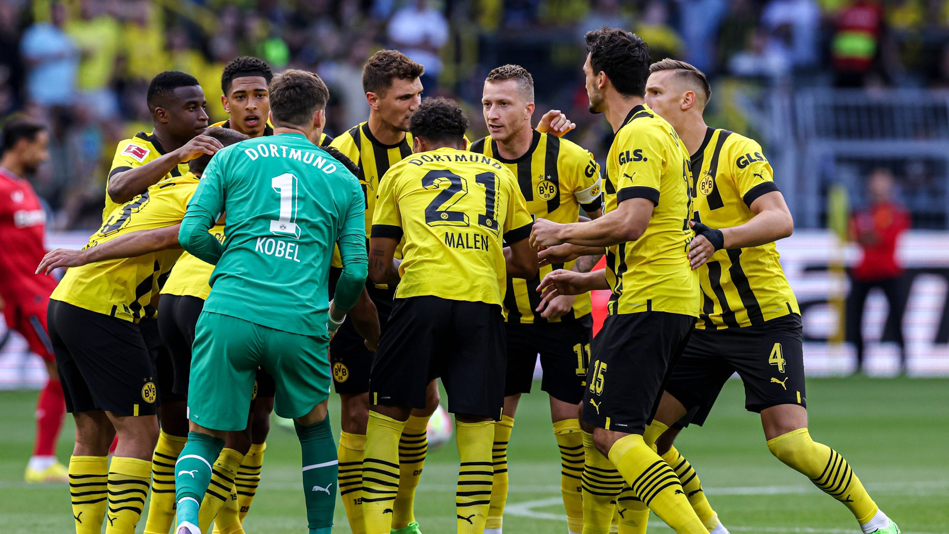 包含风云突变！意大利国家队最后时刻远射贴柱；荷甲版图或重绘；底气十足；训练强度显著提升的词条