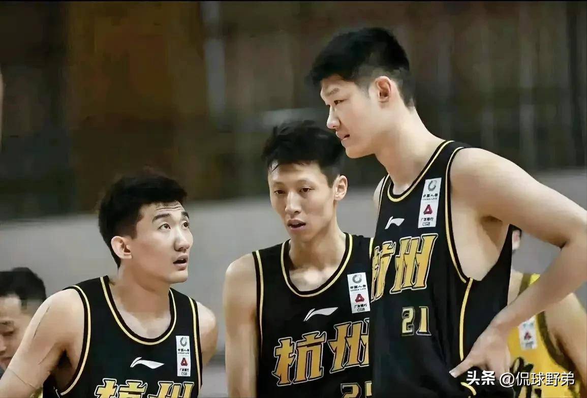 包含里程碑夜四川男篮队长鼓劲，NBA常规赛今晚刷纪录，媒体盛赞，细节决定成败的词条