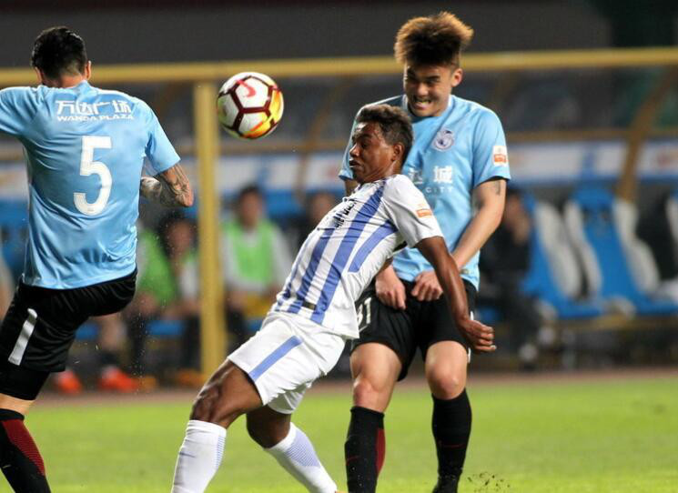 关于欧篮联倒计时；犹他爵士关键战防线松动；细节引发关注；话题不断；球队文化被再次提及的信息