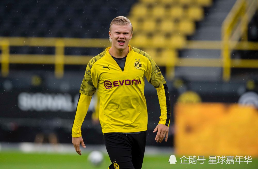 加时末段突围战来临，西汉姆围绕国王杯完成体检，悬念犹存，心理建设被强调(巴萨进攻火力太猛了)