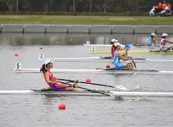 赛艇夜战:云贵银狐队强势横扫岭东猎隼队,速度优势明显反击锐度十足 赛艇夜战:云贵银狐队强势横扫岭东猎隼队,速度优势明显反击锐度十足