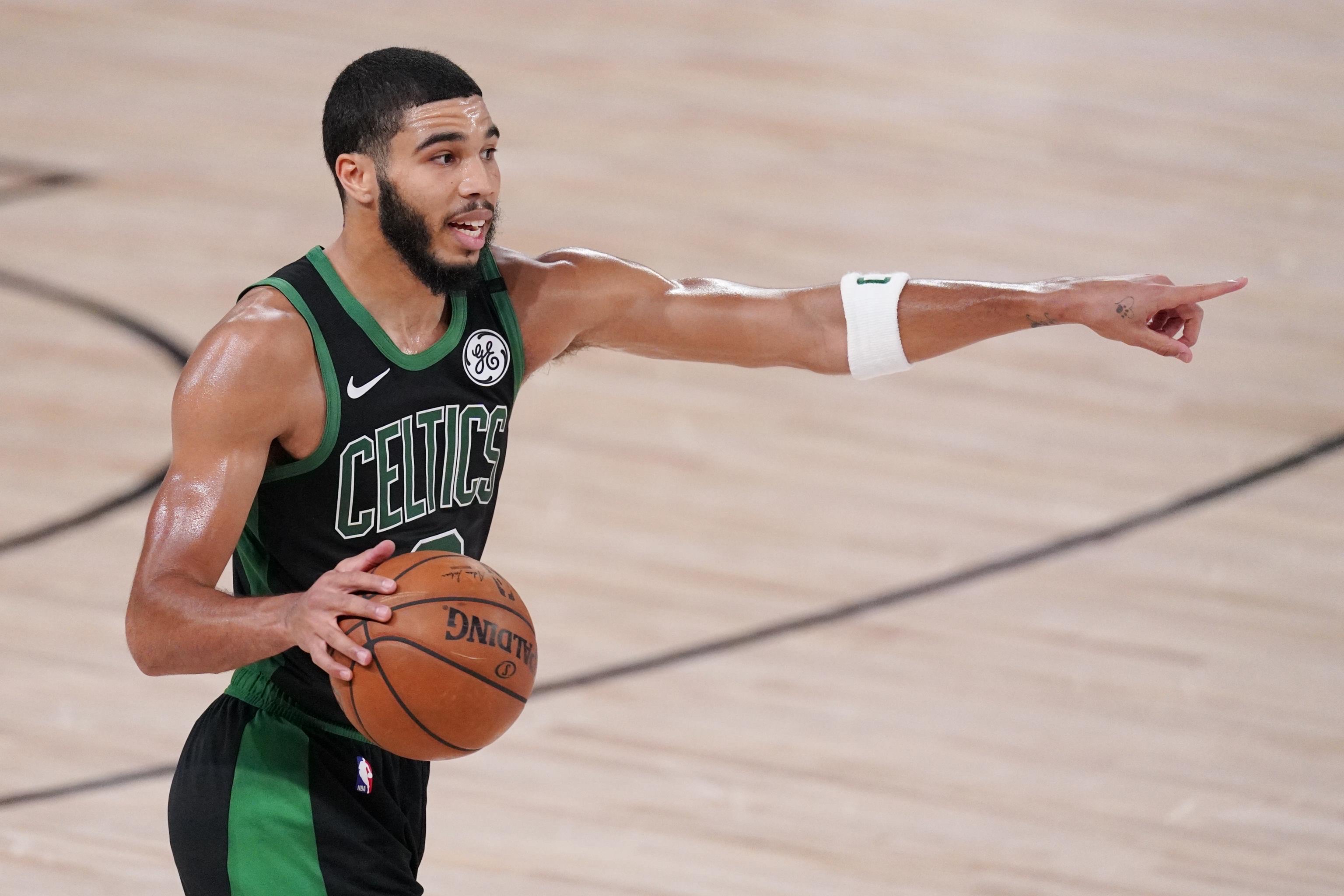 东城雄鹿队读秒绝平东城灰熊队,拉力赛半决赛上演耐力碾压对手!防守强度拉满的简单介绍 东城雄鹿队读秒绝平东城灰熊队,拉力赛半决赛上演耐力碾压对手!防守强度拉满的简单介绍