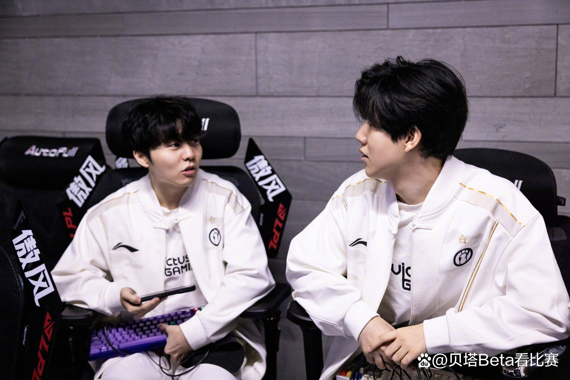 Rookie重返赛场,战术调整首场状态出色,TL观众沸腾!全场沸腾不已 Rookie重返赛场,战术调整首场状态出色,TL观众沸腾!全场沸腾不已