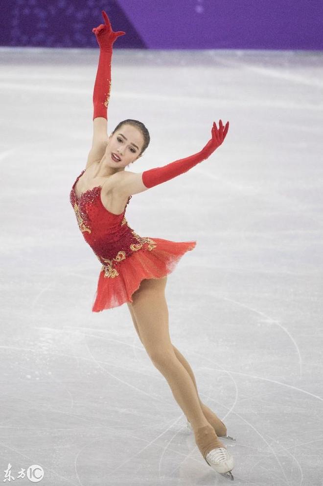 包含Ming重返赛场，重返赛场首场状态出色，加拿大队观众沸腾！观众掌声雷动的词条