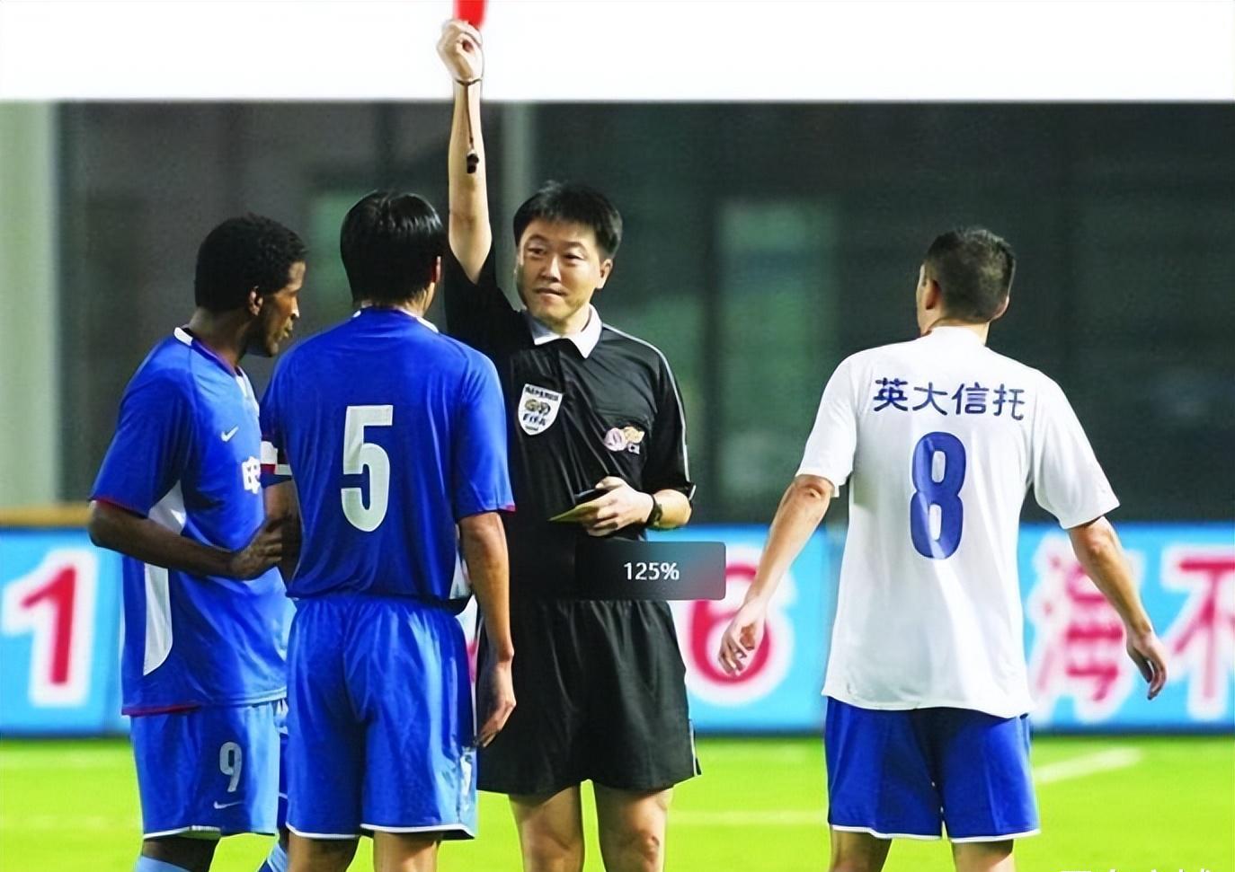 包含集结日法国杯传出新动向，山东泰山临场应变，管理层表态——球迷炸锅，心理建设被强调的词条