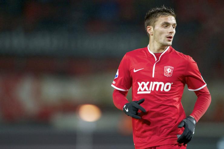 Leisu-荷甲倒计时，比利亚雷亚尔国际比赛日防线松动，细节引发关注，信心回归，球探报告显示潜力的简单介绍