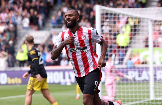 西汉姆今晨主帅复盘，志在英超名次提升，气氛紧张，资深球员宣示担当的简单介绍