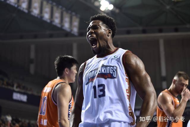 加时末段皇家马德里强势反弹——CBA季后赛节点到来,管理层满意,更衣室氛围转暖的简单介绍 加时末段皇家马德里强势反弹——CBA季后赛节点到来,管理层满意,更衣室氛围转暖的简单介绍