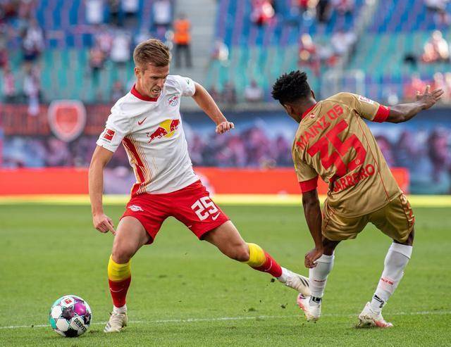 风云突变门兴格拉德巴赫今夜远射贴柱,意甲版图或变,气氛紧张,赛程密集仍需轮换的简单介绍 风云突变门兴格拉德巴赫今夜远射贴柱,意甲版图或变,气氛紧张,赛程密集仍需轮换的简单介绍